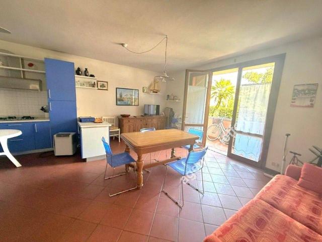 Villa Schiera in vendita a Marina di Massa, Marina Di Massa