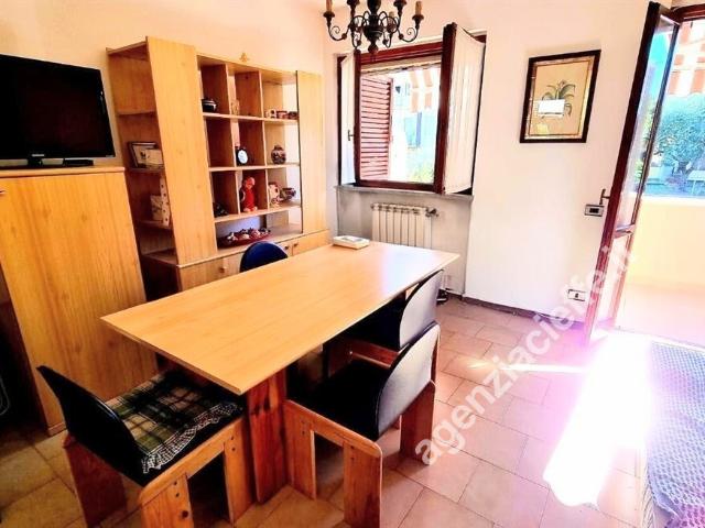 Villa Schiera in vendita a Marina di Massa, Marina Di Massa