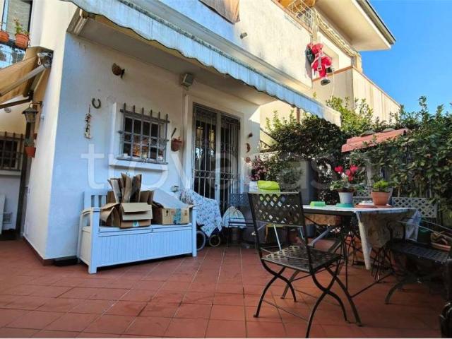 Villa Schiera in vendita a Marina Di Massa, Toscana