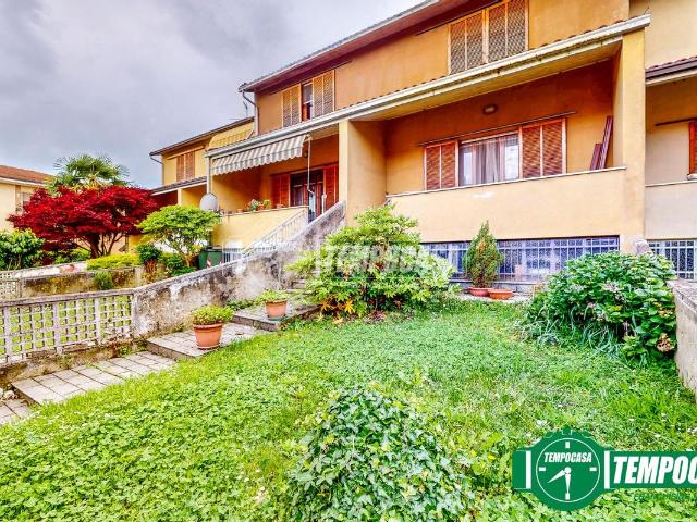 Villa Schiera in vendita a Mede, Lombardia