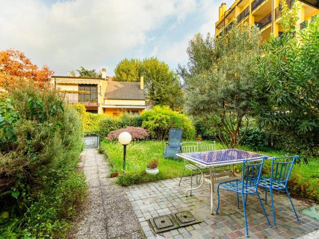 Villa Schiera in vendita a Municipio 9, Milano