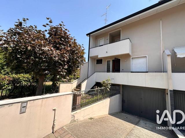 Villa Schiera in vendita a Unione Comuni Modenesi Area Nord, Mirandola