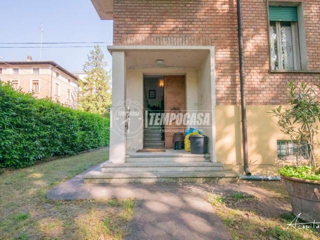 Villa Schiera in vendita a Buon Pastore-Sant'Agnese-San Damaso, Modena