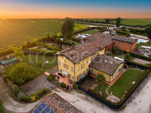 Villa Schiera in vendita a Crocetta-San Lazzaro-Modena Est, Modena