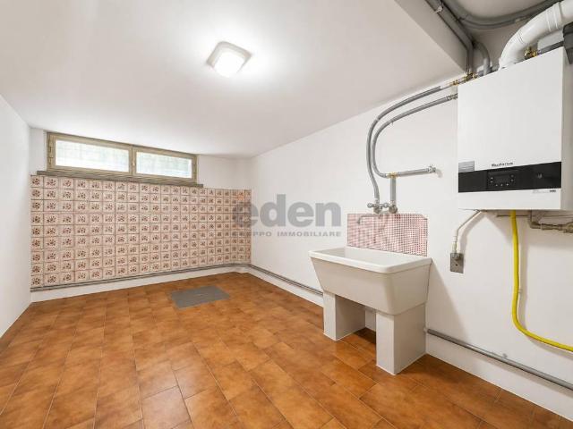 Villa Schiera in vendita a San Faustino-Madonnina-Quattroville, Modena