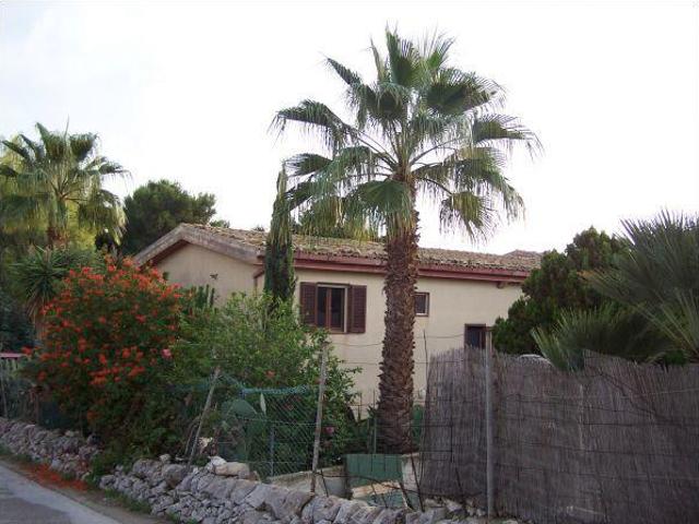 Villa Schiera in vendita a Modica Alta, Marina Di Modica