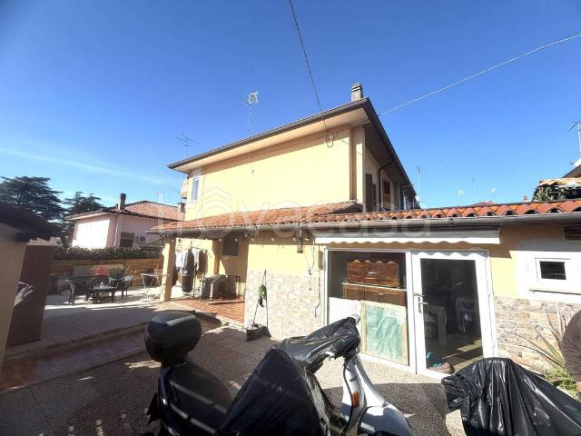 Villa Schiera in vendita a Gorizia, Friuli-Venezia Giulia