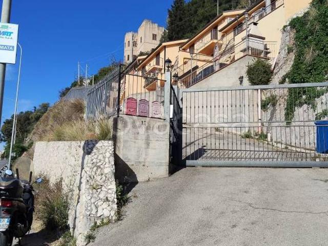 Villa Schiera in vendita a Aquino, Monreale