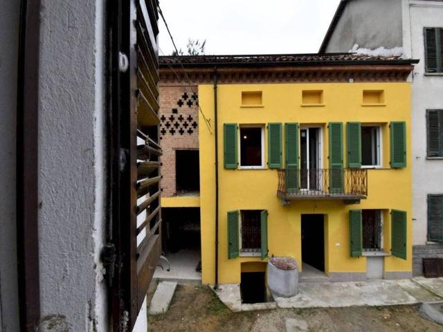 Villa Schiera in vendita a Sant'Antonio, Piemonte