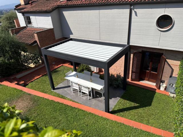 Villa Schiera in vendita a Montale, Toscana