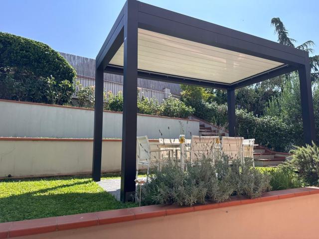 Villa Schiera in vendita a Montale, Toscana