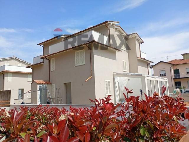 Villa Schiera in vendita a Gallo, Montecatini Terme