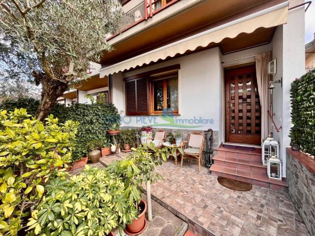 Villa Schiera in vendita a Montecatini Terme, Toscana