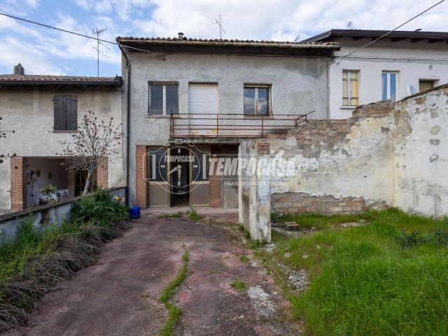 Villa Schiera in vendita a Val d’Enza, Re