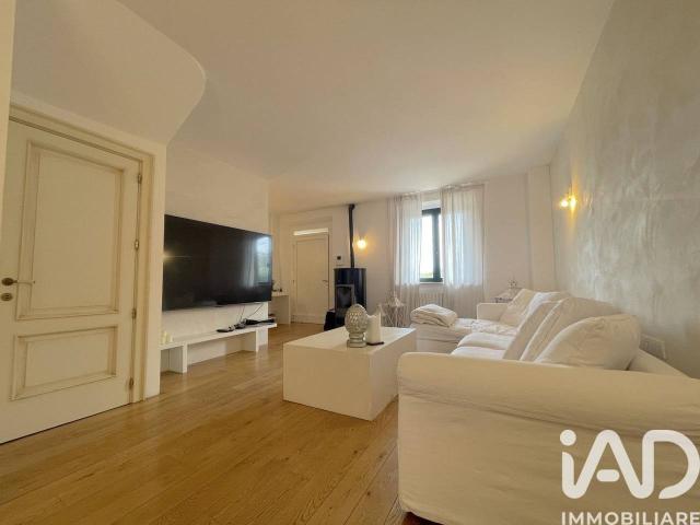 Villa Schiera in vendita a Marche, Macerata