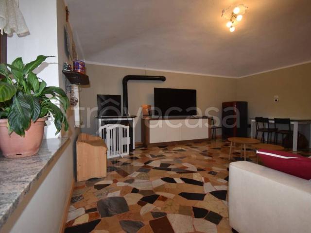 Villa Schiera in vendita a Santo Stefano Canetto, Montegrosso d'Asti