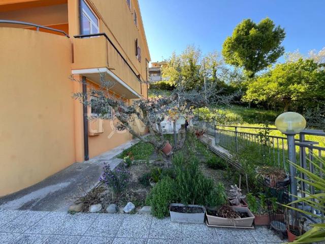 Villa Schiera in vendita a Marche, Pesaro E Urbino