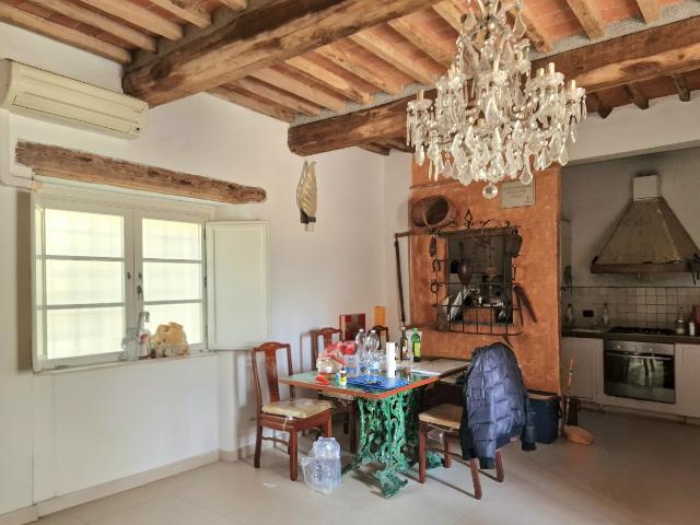 Villa Schiera in vendita a Capanne, Montignoso