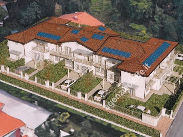 Villa Schiera in vendita a Montignoso, Toscana