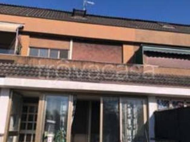 Villa Schiera in vendita a Motta Visconti, Lombardia