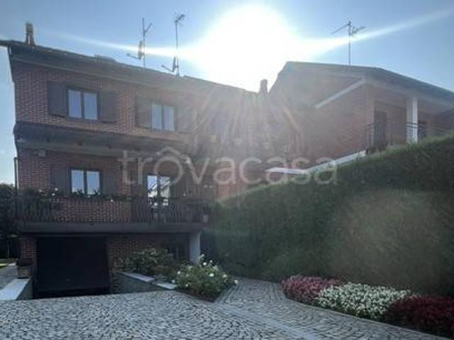 Villa Schiera in vendita a None, Torino