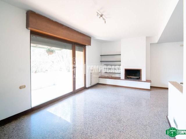 Villa Schiera in vendita a Nova Milanese, Lombardia