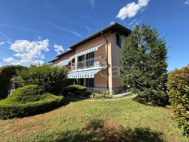 Villa Schiera in vendita a Novedrate, Lombardia