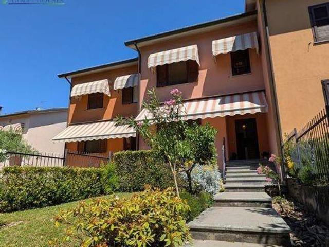 Villa Schiera in vendita a Novi Ligure, Alessandria