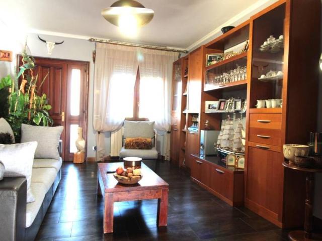 Villa Schiera in vendita a Ornago, Lombardia