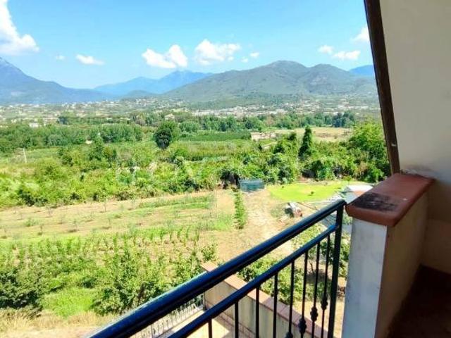Villa Schiera in vendita a Ornito, Giffoni Valle Piana