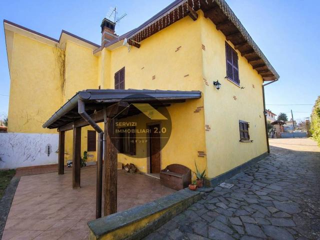 Villa Schiera in vendita a Colle del Fico, Roma Capitale