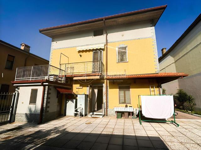 Villa Schiera in vendita a Pantigliate, Lombardia
