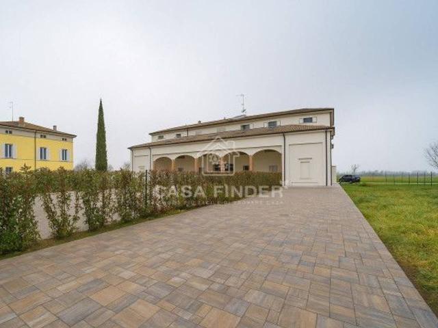 Villa Schiera in vendita a Lubiana, Sorbolo