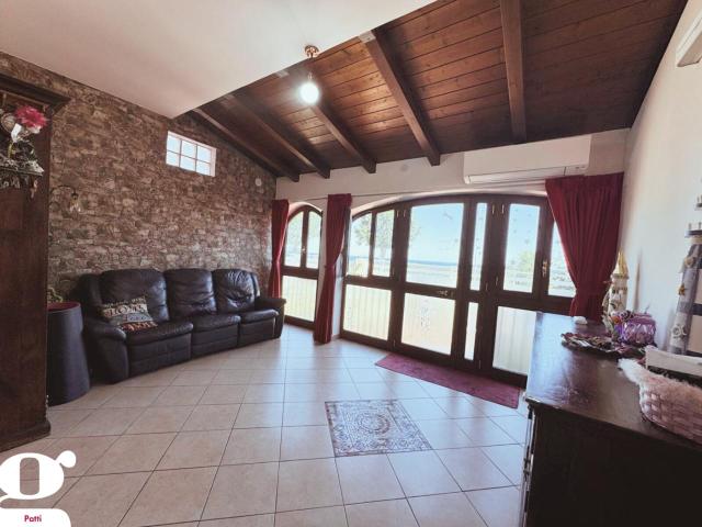 Villa Schiera in vendita a Patti, Sicilia