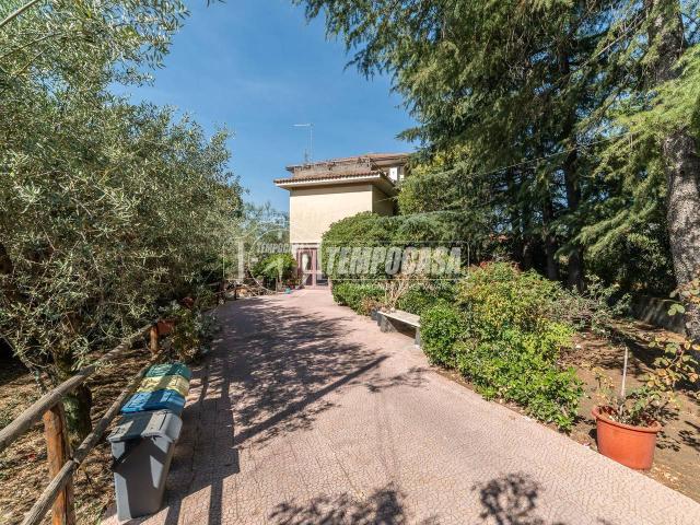 Villa Schiera in vendita a Pedara, Sicilia