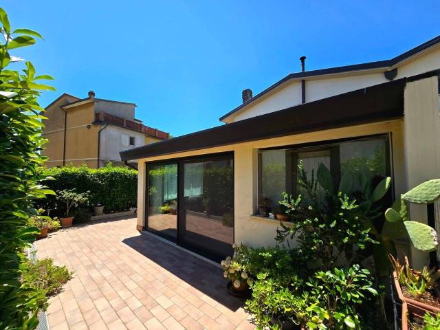 Villa Schiera in vendita a Cenerente, Umbria