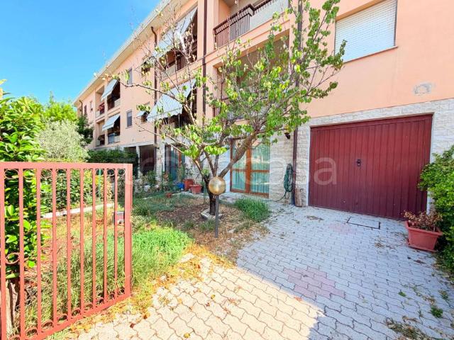 Villa Schiera in vendita a Lacugnano, Perugia