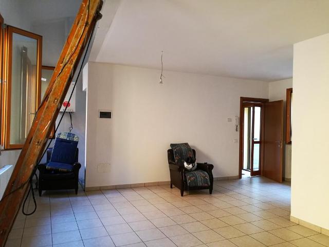 Villa Schiera in vendita a Centro Storico, Marche