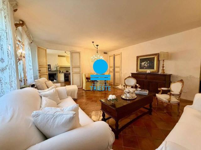 Villa Schiera in vendita a Loreto, Marche