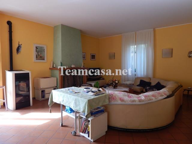 Villa Schiera in vendita a Loreto, Marche