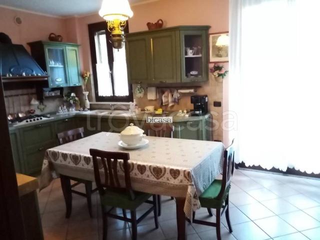 Villa Schiera in vendita a Marche, Pesaro E Urbino