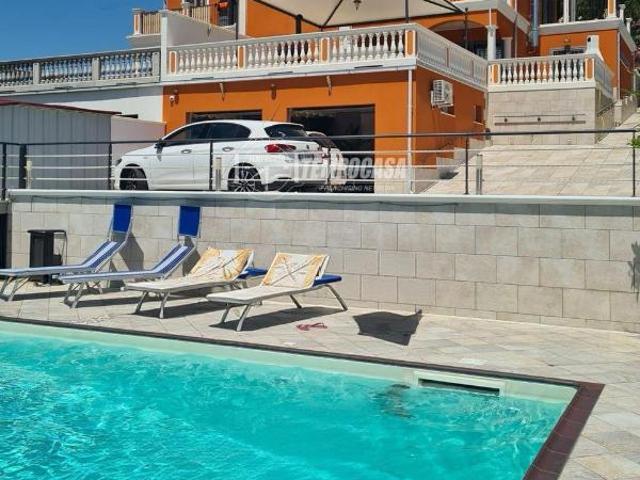 Villa Schiera in vendita a Pescara Colli, Pescara