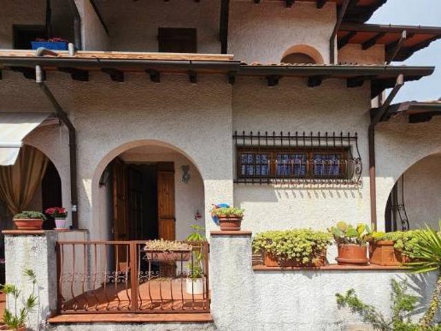 Villa Schiera in vendita a Crociale, Tonfano
