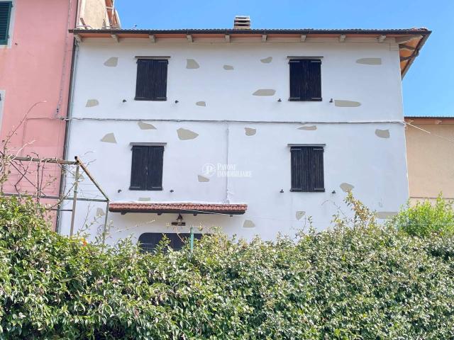 Villa Schiera in vendita a Pistoia, Toscana