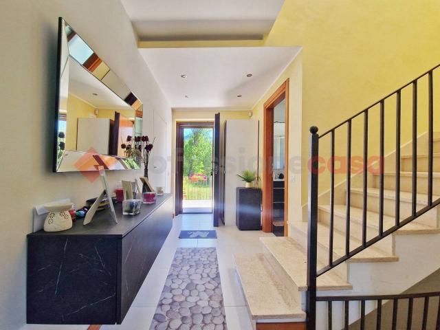 Villa Schiera in vendita a Pizzoli, Abruzzo