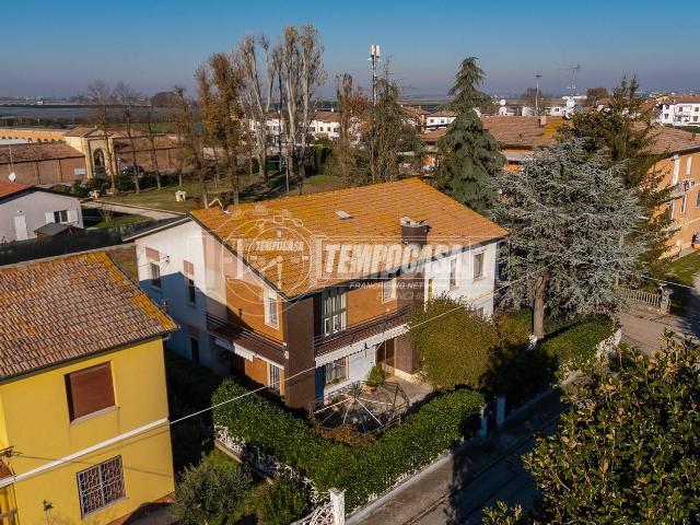Villa Schiera in vendita a Unione Alto Ferrarese, Poggio Renatico