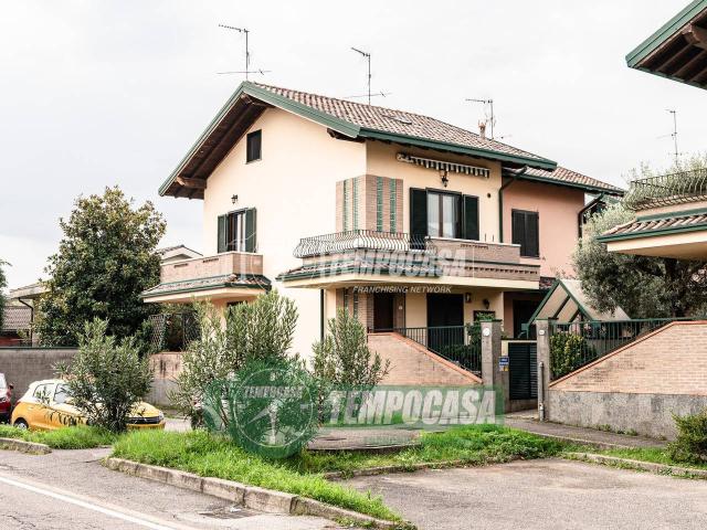 Villa Schiera in vendita a Pogliano Milanese, Lombardia