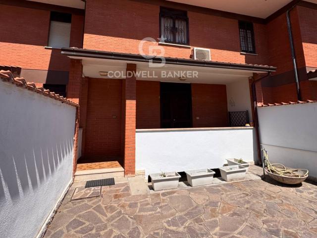Villa Indipendente in vendita a Torvajanica, Roma Capitale