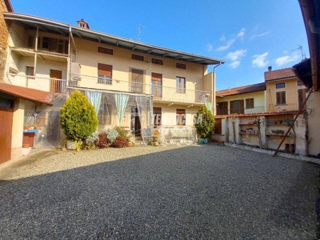 Villa Schiera in vendita a Piemonte, Biella