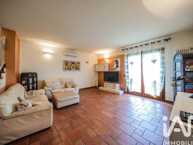 Villa Schiera in vendita a Ripapersico, Portomaggiore